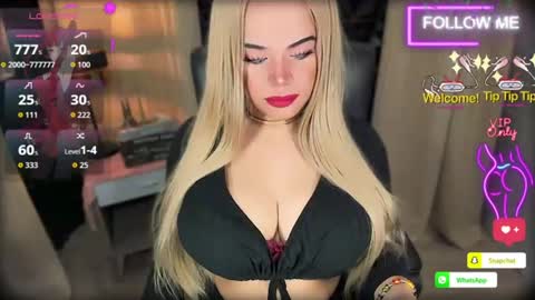 xHUGECOCKTILLCUMX online show from June 2026 05:25:01 PM