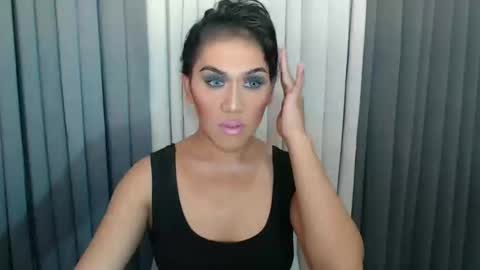 Snapshot of xhugejerkingtransx chatting on December 2024 01:02:02 AM GWEN THOMPSON ....... online show from December 2024 01:02:02 AM