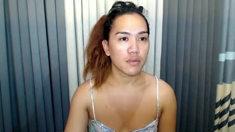 Snapshot of xhugejerkingtransx chatting on February 2025 05:19:02 AM GWEN THOMPSON ....... online show from February 2025 05:19:02 AM