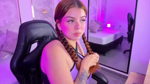 X I M E N A  online show from April 2026 07:41:01 PM