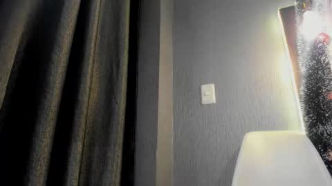   ximena  online show from December 2025 01:59:02 PM