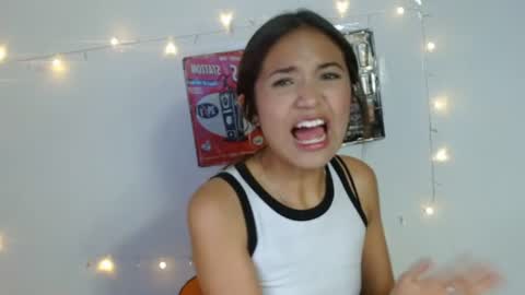 Snapshot of ximenna_bu chatting on July 2026 08:14:01 PM ximenna_bu online show from July 2026 08:14:01 PM