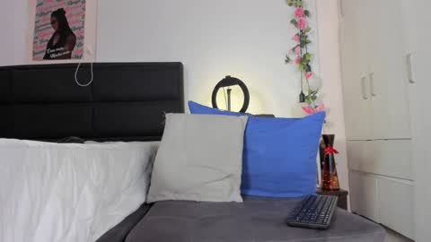 Snapshot of ximtia_xs chatting on January 2025 12:43:01 PM ximtia online show from January 2025 12:43:01 PM