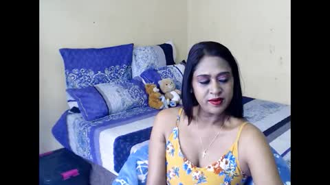 Snapshot of xindianillusion44 chatting on November 2025 10:48:01 AM Miss Ria online show from November 2025 10:48:01 AM