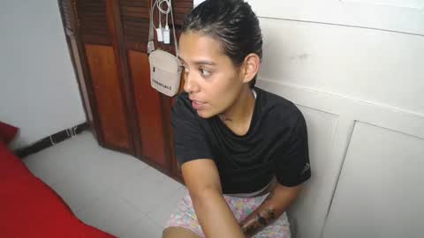 Snapshot of xiomi705825 chatting on September 2025 02:23:01 AM xiomi705825 online show from September 2025 02:23:01 AM