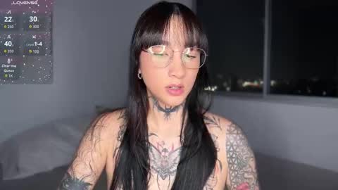 Snapshot of xisisxx chatting on March 2026 11:37:01 PM xisisxx online show from March 2026 11:37:01 PM