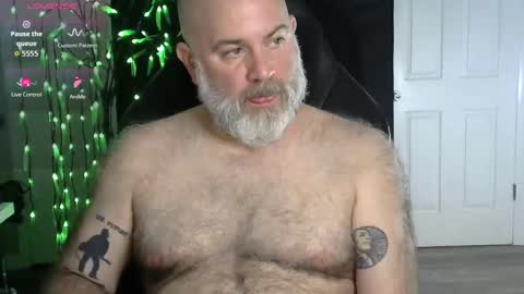 Snapshot of xjohnniex77 chatting on January 2026 01:10:02 AM MrSlowBurn77 online show from January 2026 01:10:02 AM