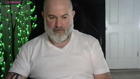 Snapshot of xjohnniex77 chatting on February 2026 04:24:01 AM MrSlowBurn77 online show from February 2026 04:24:01 AM