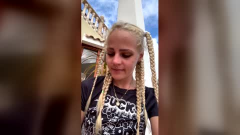 Snapshot of xkatanakiki chatting on February 2026 01:12:02 PM xkatanakiki online show from February 2026 01:12:02 PM