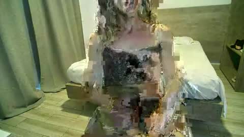 Snapshot of xlecram chatting on February 2025 03:15:02 PM Wendy online show from February 2025 03:15:02 PM