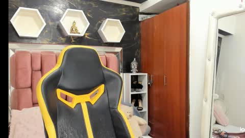 Snapshot of xlmena_slut chatting on February 2025 06:43:01 AM Ximena online show from February 2025 06:43:01 AM