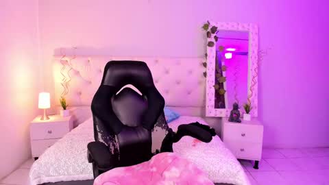 Snapshot of xlmena_slut chatting on March 2025 12:11:01 AM Ximena online show from March 2025 12:11:01 AM