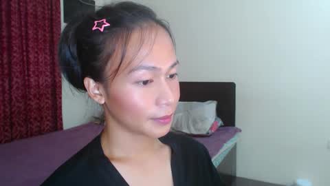 Snapshot of xlovely_destinyx chatting on February 2025 08:31:02 PM Alice online show from February 2025 08:31:02 PM