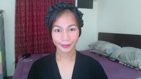 Snapshot of xlovely_destinyx chatting on March 2025 12:11:01 AM Alice online show from March 2025 12:11:01 AM