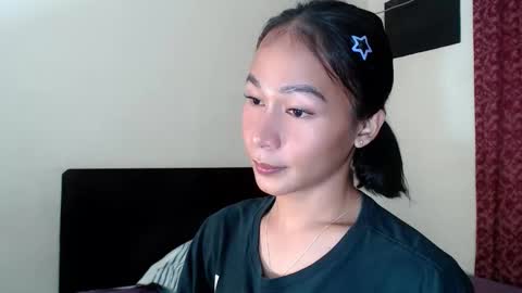 Snapshot of xlovely_destinyx chatting on September 2025 08:12:02 PM Alice online show from September 2025 08:12:02 PM