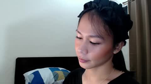 Snapshot of xlovely_destinyx chatting on February 2026 06:12:02 PM Alice online show from February 2026 06:12:02 PM