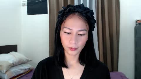 Snapshot of xlovely_destinyx chatting on February 2026 06:15:01 PM Alice online show from February 2026 06:15:01 PM