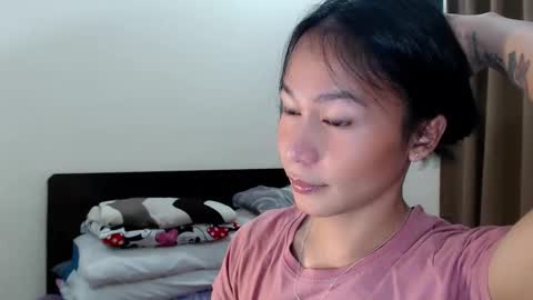 Snapshot of xlovely_destinyx chatting on February 2026 06:29:02 PM Alice online show from February 2026 06:29:02 PM