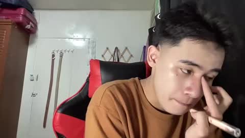 MIKAEL online show from December 2024 09:00:02 AM