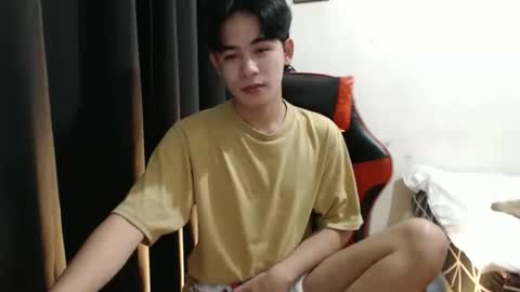 MIKAEL online show from November 2025 08:57:02 AM