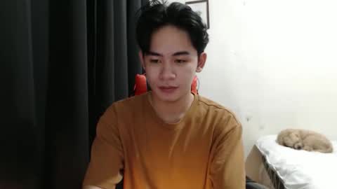 MIKAEL online show from November 2025 05:57:02 PM