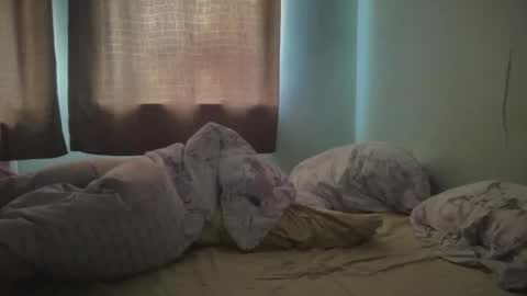 Luna online show from September 2025 04:46:02 AM