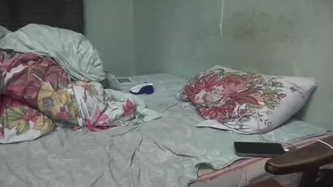 Luna online show from November 2025 02:22:01 AM