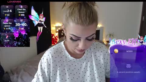 Snapshot of xmagic_pantherx chatting on December 2024 08:58:02 PM Magic Panther online show from December 2024 08:58:02 PM