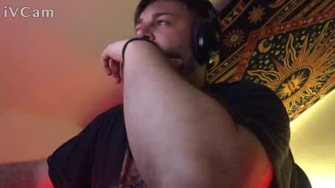 xmilanoo online show from April 2026 06:47:01 PM