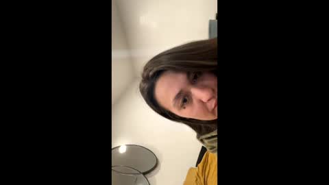 Moanxxxa online show from April 2026 10:51:01 PM