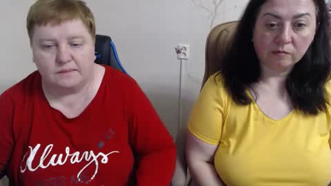XMollyJaneX online show from April 2026 08:17:01 PM