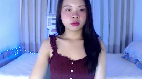 nathalie online show from June 2026 06:30:01 PM