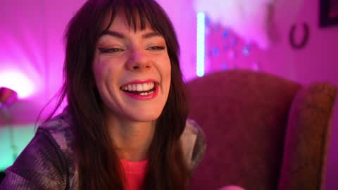 Bella Bondai online show from December 2024 12:52:01 PM