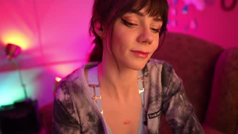 Bella Bondai online show from December 2024 05:10:02 AM