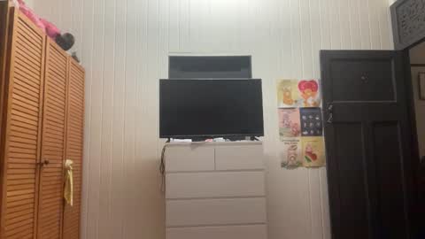 xopeachybaby online show from June 2026 01:11:01 PM