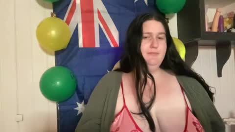 xopeachybaby online show from June 2026 03:46:02 PM