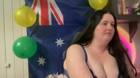 xopeachybaby online show from July 2026 06:30:02 AM