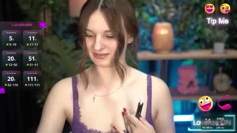 Snapshot of xoxo_molly chatting on October 2025 07:47:02 PM xoxo_molly online show from October 2025 07:47:02 PM