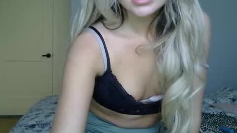 Lacey Loo online show from May 2026 09:31:02 PM