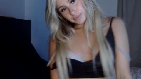 Lacey Loo online show from July 2026 01:43:02 AM