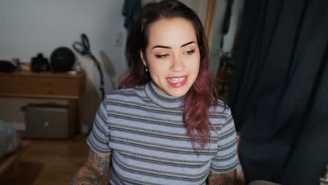 Snapshot of xoxoprune chatting on January 2025 07:13:02 PM Prune online show from January 2025 07:13:02 PM