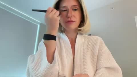 jenn online show from July 2026 01:48:01 PM
