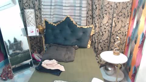 address me as QUEEN  NINA  A Little Bit  of ANGELIC FACE with a Wild Demonic Side online show from January 2025 02:03:01 AM