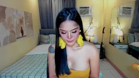 Snapshot of xrebecca_quinx chatting on October 2025 06:56:02 AM MISS GODDESS DOLLY online show from October 2025 06:56:02 AM