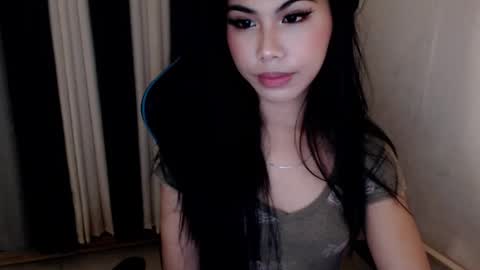 Snapshot of xseductive_airax chatting on February 2025 12:25:01 AM aira online show from February 2025 12:25:01 AM