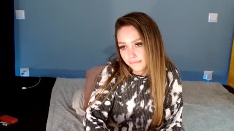 AnnaMaee online show from December 2024 06:40:01 AM