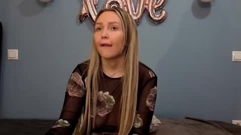 AnnaMaee online show from February 2025 03:48:01 AM