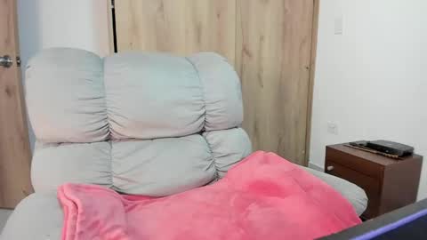 Hellen Sofia instagram hellen5546 online show from May 2026 10:16:02 PM