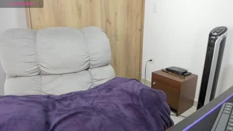 Hellen Sofia instagram hellen5546 online show from July 2026 01:40:02 PM