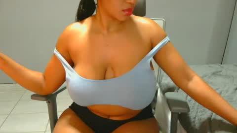 spykeXtee online show from July 2026 04:14:01 PM